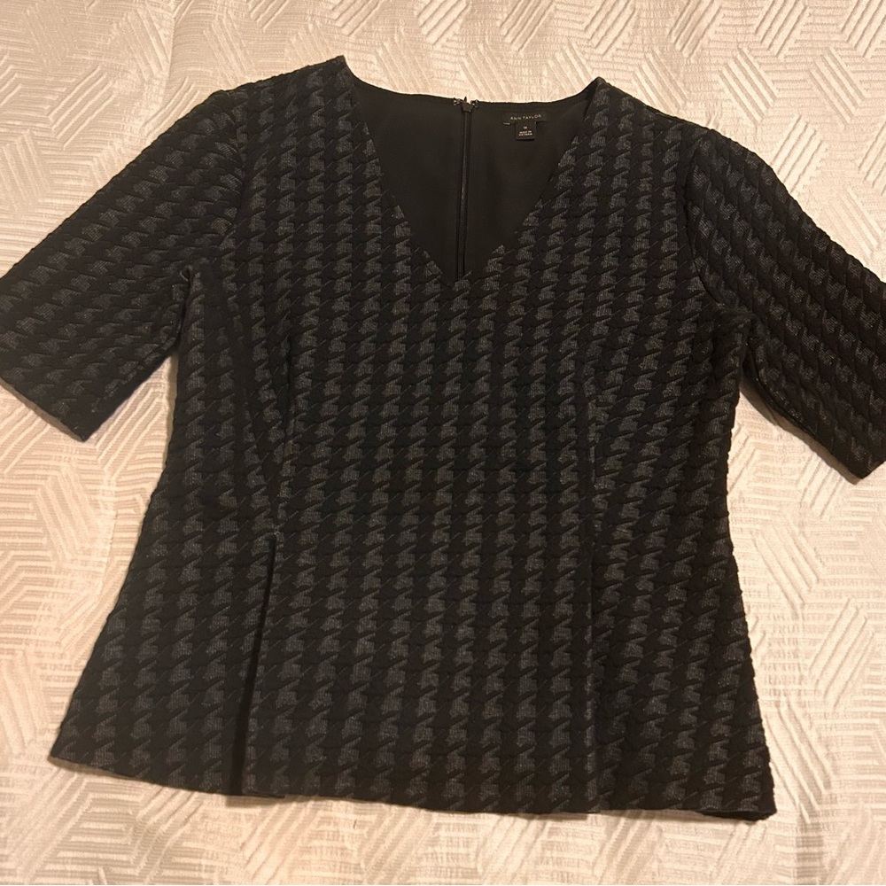 Elegant Black and Gray Patterned Women's Top
